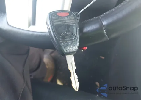 2016 Jeep Compass Latitude z USA, uszkodzony, nr VIN 1C4NJCEA6GD620036